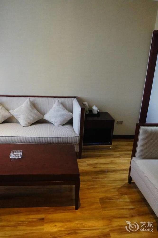Sunshine Holiday Hotel Liaocheng Exterior foto