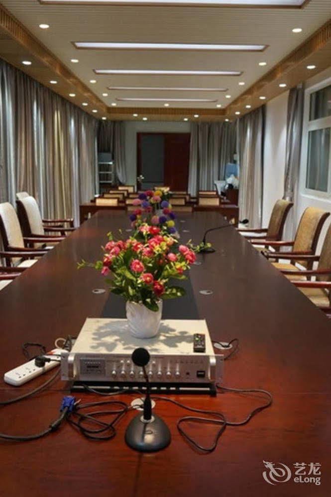 Sunshine Holiday Hotel Liaocheng Exterior foto